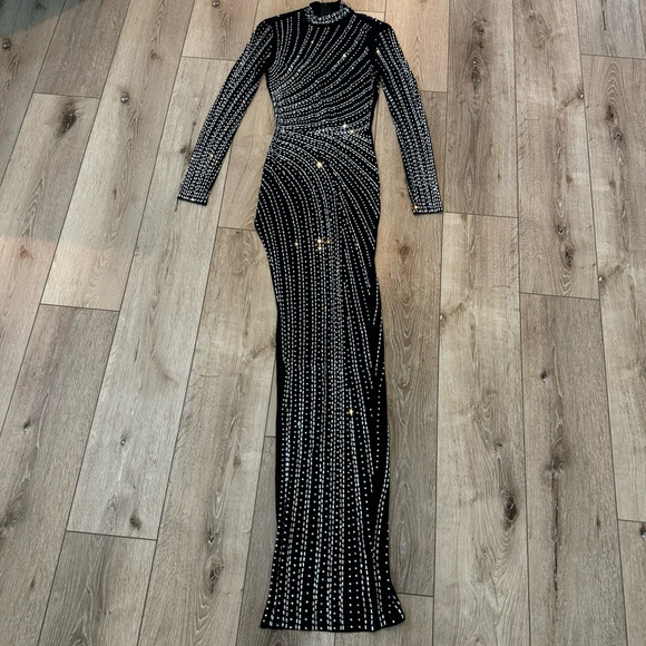 Windsor Dresses & Skirts - Windsor Black and Silver Long Sleeve Gown Maxi Dress Jewels Studs Bling Dress XS